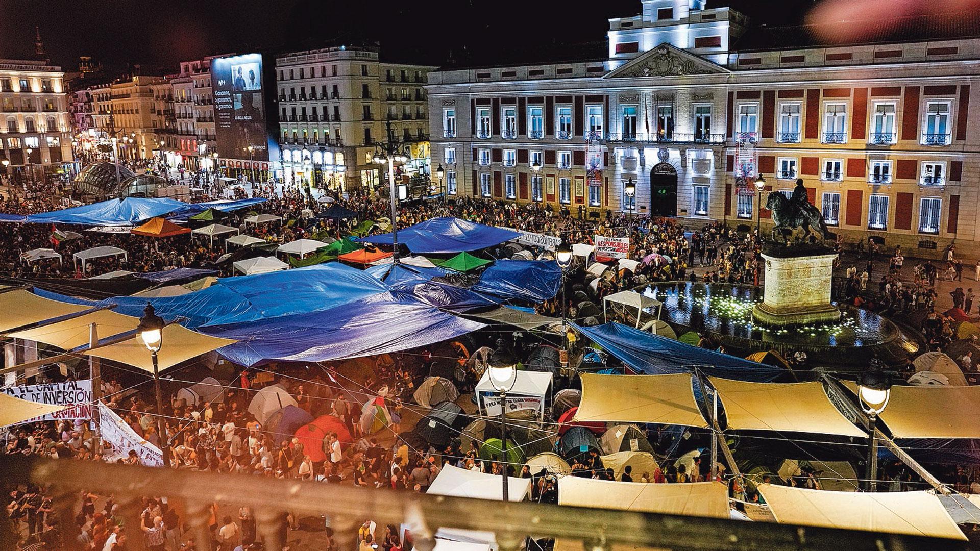 Acampada vivienda - Decretos MariCarmen